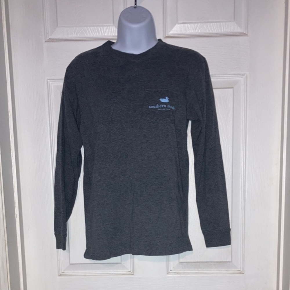 Southern Marsh women’s gray long sleeve shirt